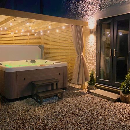 Spa Garden Cottage - Upper Hopton Mirfield Экстерьер фото