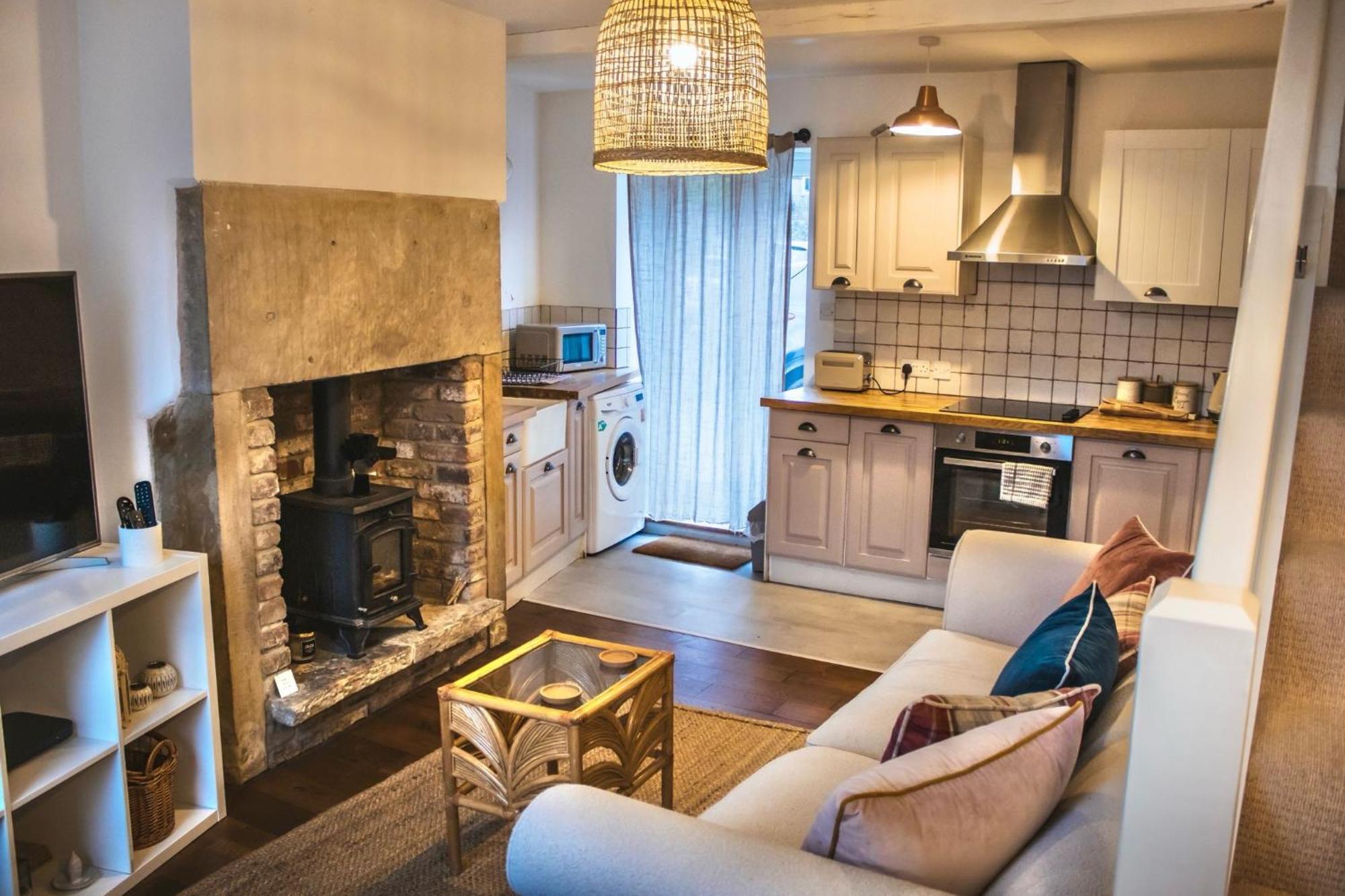 Spa Garden Cottage - Upper Hopton Mirfield Экстерьер фото