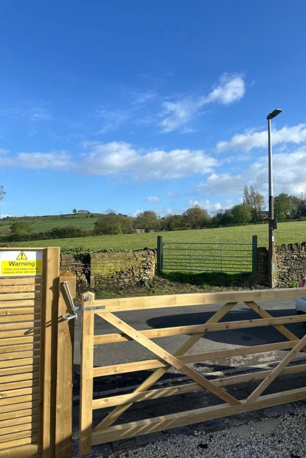 Spa Garden Cottage - Upper Hopton Mirfield Экстерьер фото